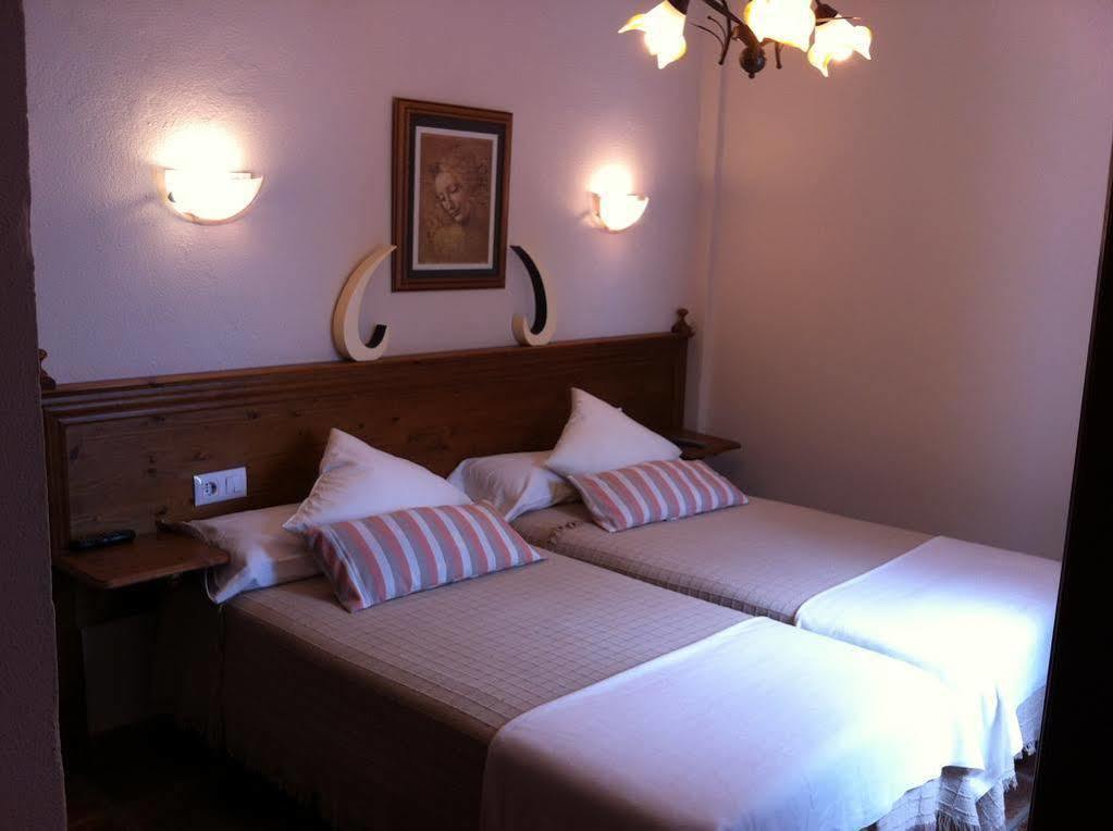 Hostal Costa De La Luz Conil De La Frontera Exterior photo